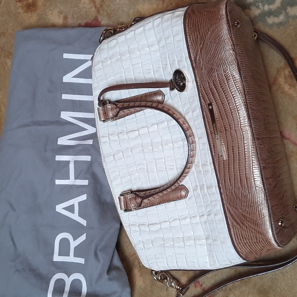 Brahmin satchel. - Picture 9 of 11